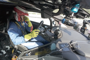 472km/h狂飙！仰望U9赛道版创电车极速神话，车手单手摸鱼？