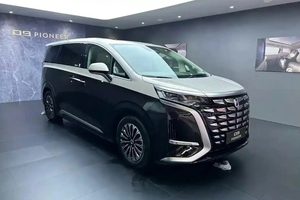 30万出头就能拿下！国产MPV又升级，堪比“移动头等舱”