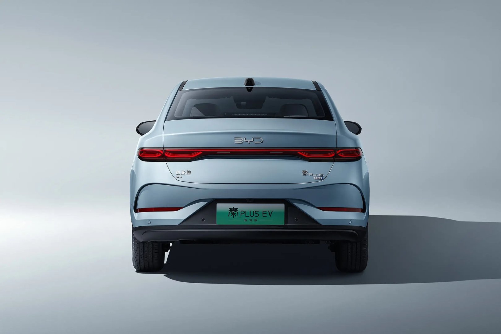 10万预算选纯电家轿 秦PLUS EV 零跑B01 小鹏M03您怎么选