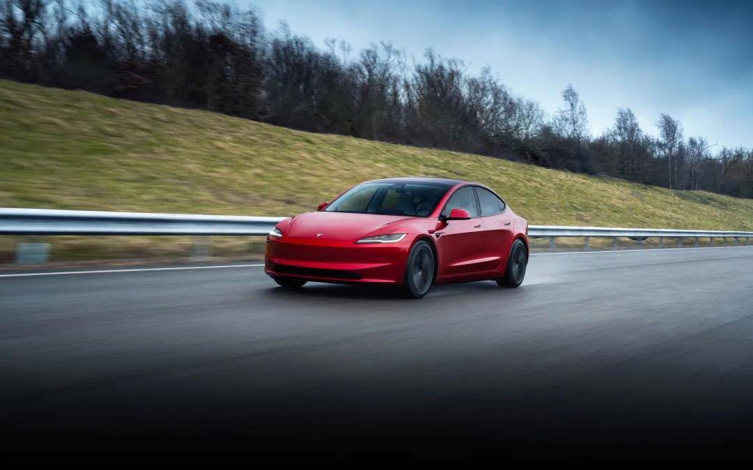 特斯拉Model 3长续航版降价1万元，标准续航版会跟进吗？