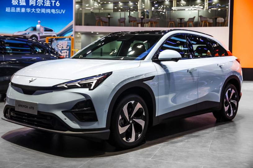 低调的实力派选手，极狐新阿尔法T5到底该怎么选？