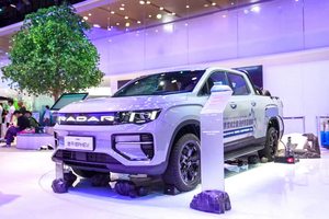 13.88万，吉利雷达千里金刚电混PLUS版成都车展上市，馈电油耗仅6.4L