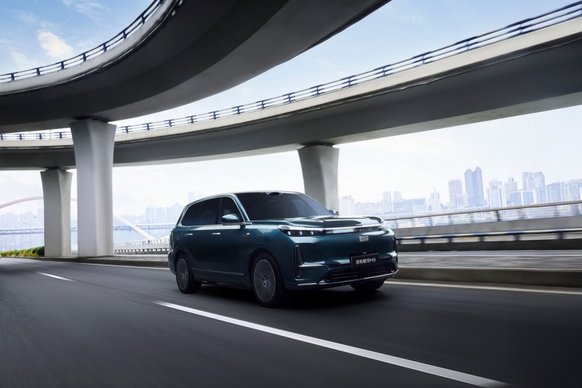 落地多款新车 吉利银河8月销量110666辆 同比大增173%