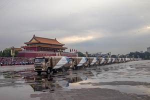 第零方阵！比亚迪纯电动环卫车护航九三阅兵