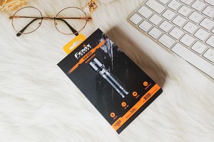 Fenix C6 V3.0户外强光手电体验：高亮远射程，工业户外都能用！