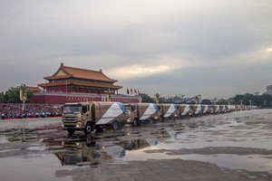 第零方阵！比亚迪纯电动环卫车护航九三阅兵