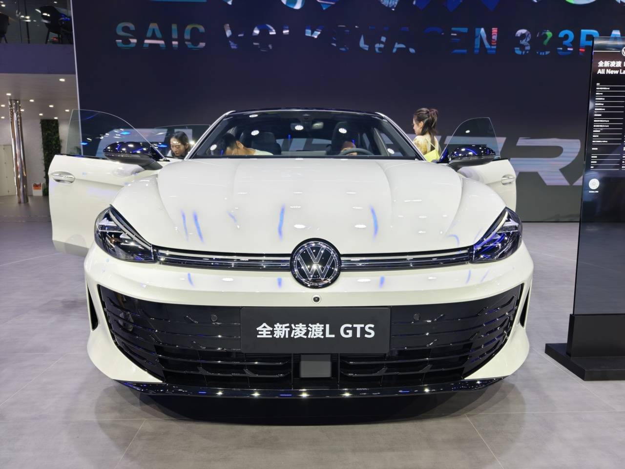汽车行业智能电动极度同质化之后的决胜点：差异化与情绪价值