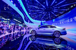 打破同质化竞争，中国星全新东方曜系列在成都车展成焦点