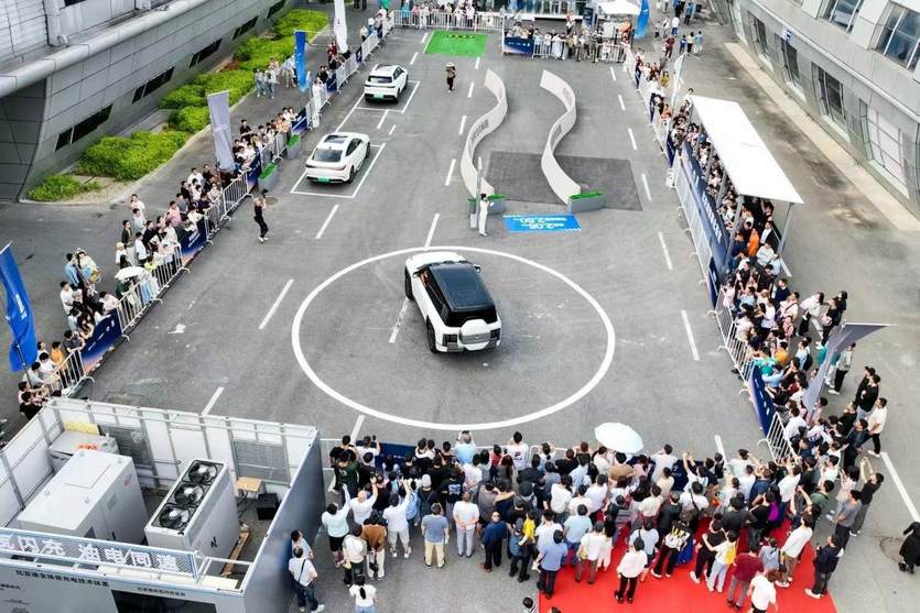 2025比亚迪智能化街区全国巡展亮相济南｜让好技术人人可享