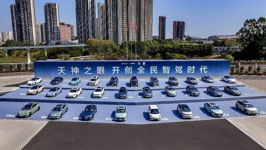 成为智驾供应商的本质是一次赌命 |去智驾化