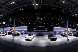 问界全系登陆2025重庆智博会，这才叫智慧重塑豪华