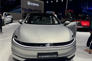 激光雷达+800V+6C，长安启源A06打造家庭智能出行”天花板“