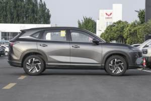 2.8米轴距大5座SUV，后排能半躺，新增1.5T插混，补贴价8.98万起