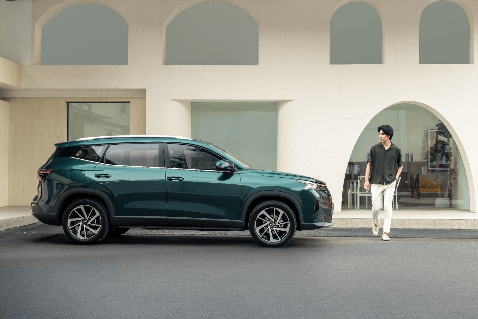 不到10万买德系中型SUV！捷达VS8对比大众探岳，到底谁更有优势？