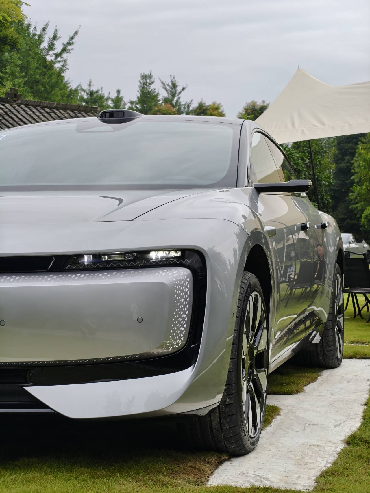 试驾奥迪E5 Sportback：带上quattro的智能电动车，就是操控天花板