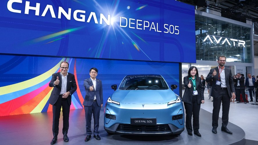 2025慕尼黑车展：长安汽车新能源、智能化技术备受关注