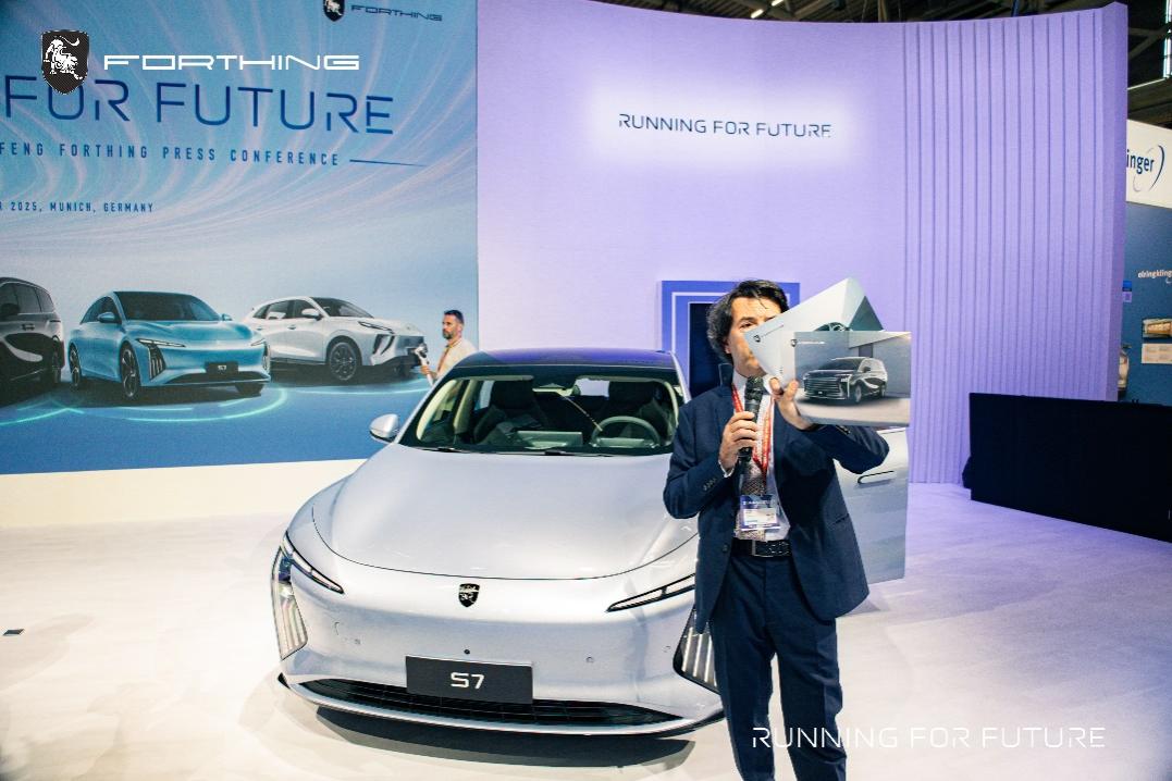 20万内唯一中大型插混MPV出征慕尼黑，星海V9展现中国智造
