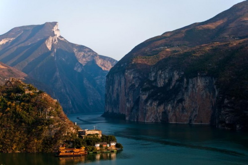 再突破！长江机油搭载稀土科技铸就民族润滑标杆