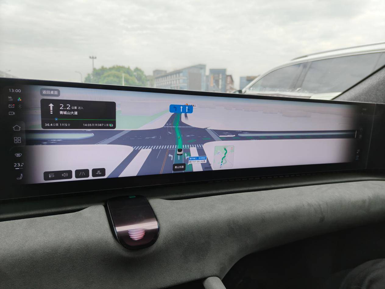 试驾奥迪E5 Sportback：带上quattro的智能电动车，就是操控天花板